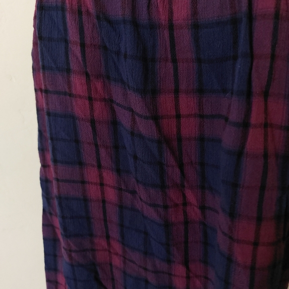 Knox Rose Purple & Blue Chunky Plaid High Neckline Flowy Sleeveless Tank Top - Picture 5 of 13